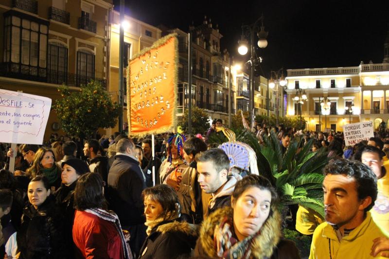 4000 pacenses defienden su Carnaval en la manifestación de ayer