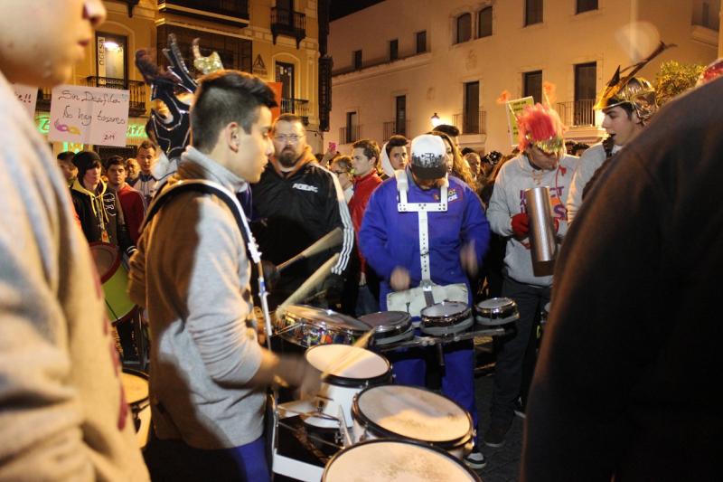 4000 pacenses defienden su Carnaval en la manifestación de ayer