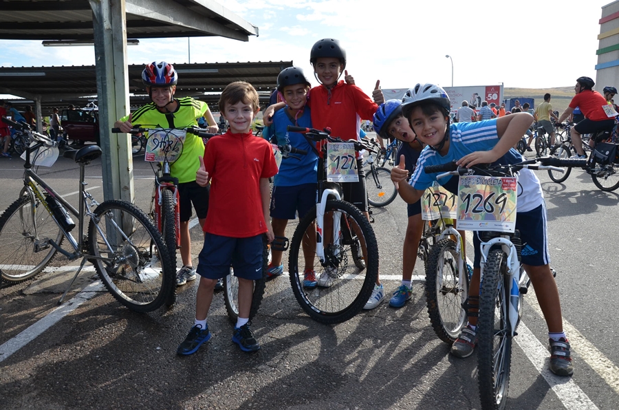 El Día de la Bicicleta reúne a muchas familias en Badajoz/ Parte 1