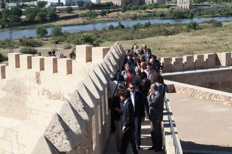 La Ministra, Ana Pastor, visita la Alcazaba de Badajoz