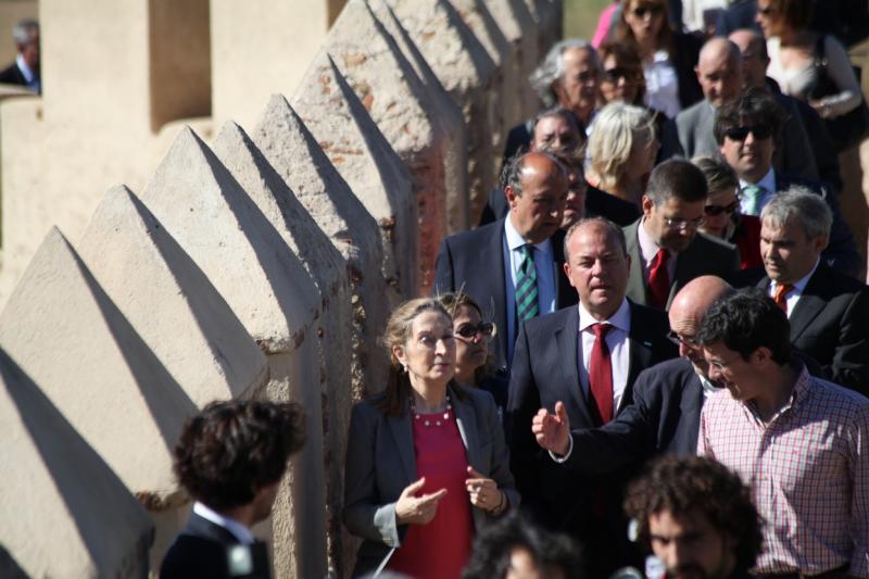 La Ministra, Ana Pastor, visita la Alcazaba de Badajoz