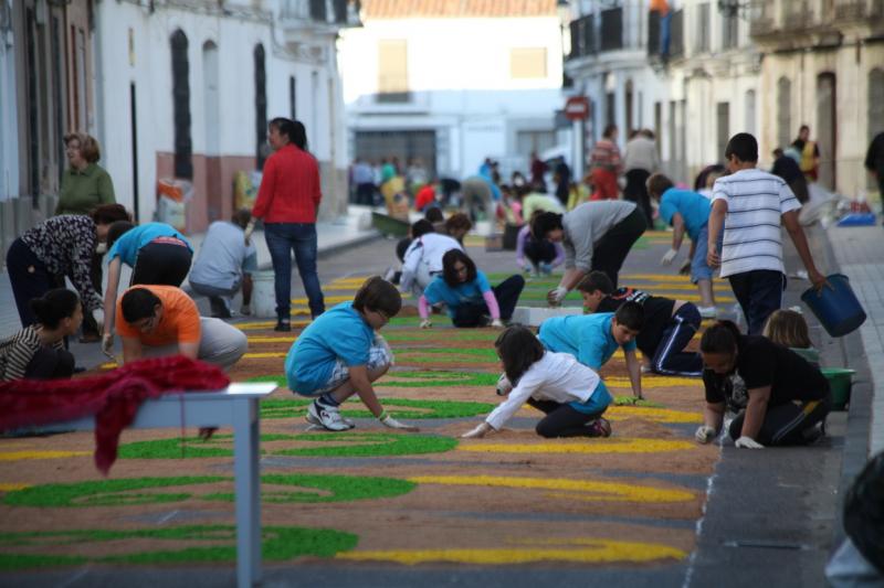 San Vicente de Alcántara se viste de gala para celebrar El Corpus Christi