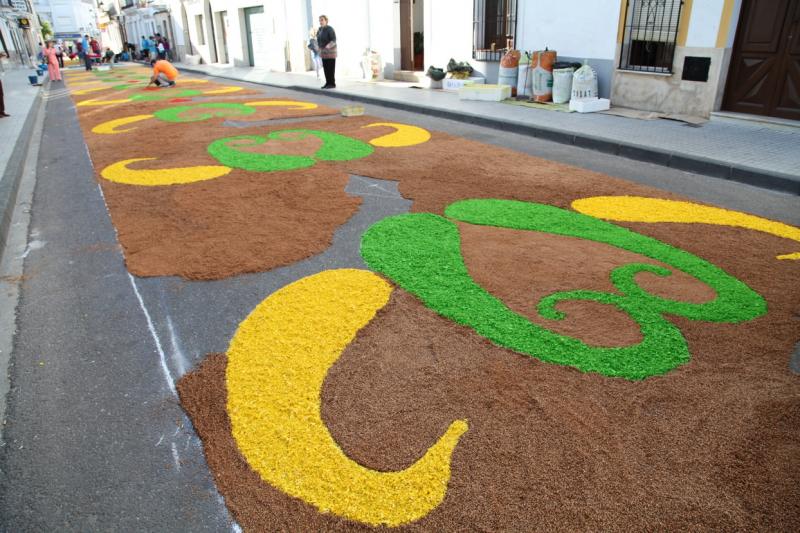 San Vicente de Alcántara se viste de gala para celebrar El Corpus Christi