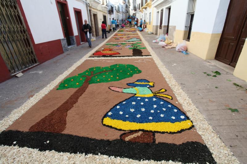 San Vicente de Alcántara se viste de gala para celebrar El Corpus Christi