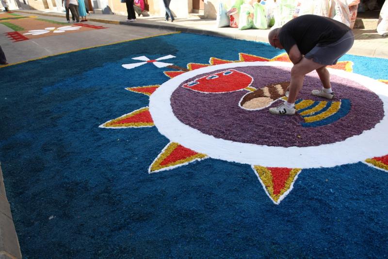 San Vicente de Alcántara se viste de gala para celebrar El Corpus Christi