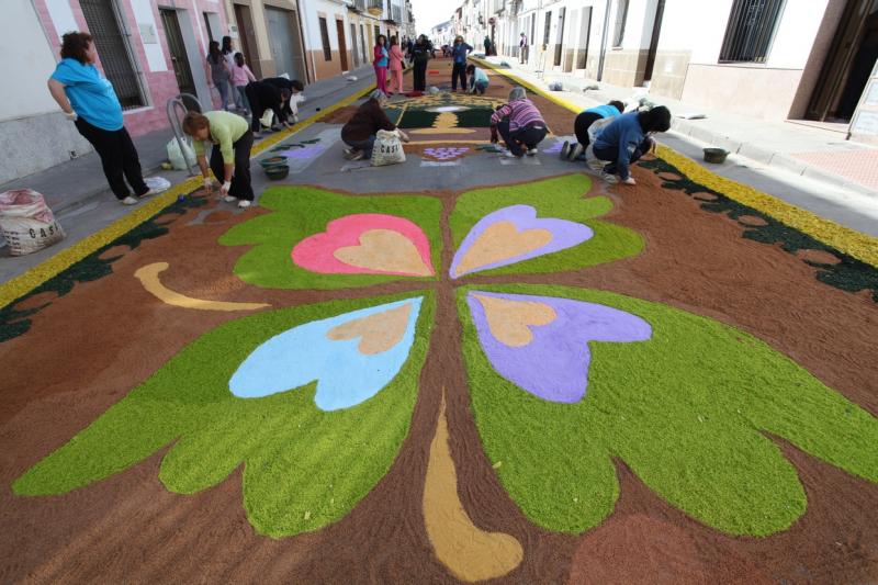 San Vicente de Alcántara se viste de gala para celebrar El Corpus Christi