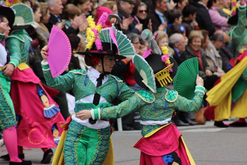 Gran Desfile de Comparsas de Badajoz 2014, parte 1