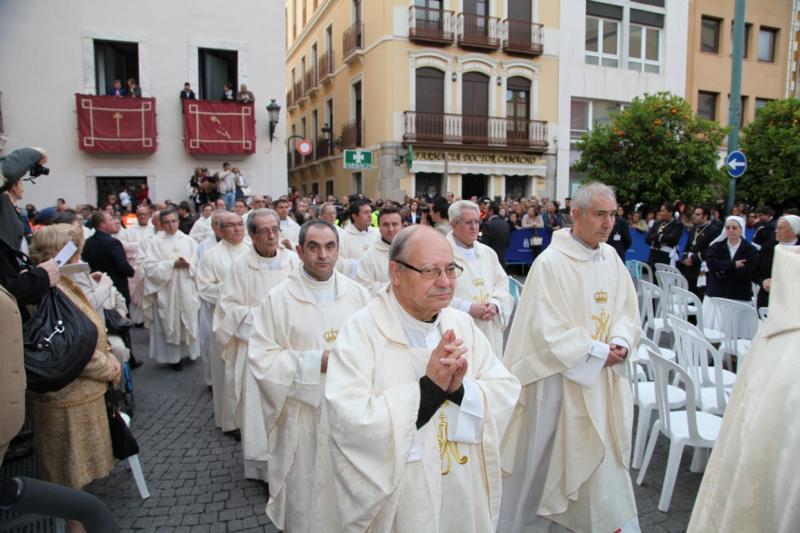Acto de Coronación de la Virgen de la Soledad en Badajoz Acto de Coronación de la Virgen de la Soledad en Badajoz