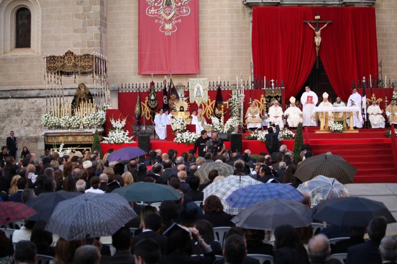 Acto de Coronación de la Virgen de la Soledad en Badajoz