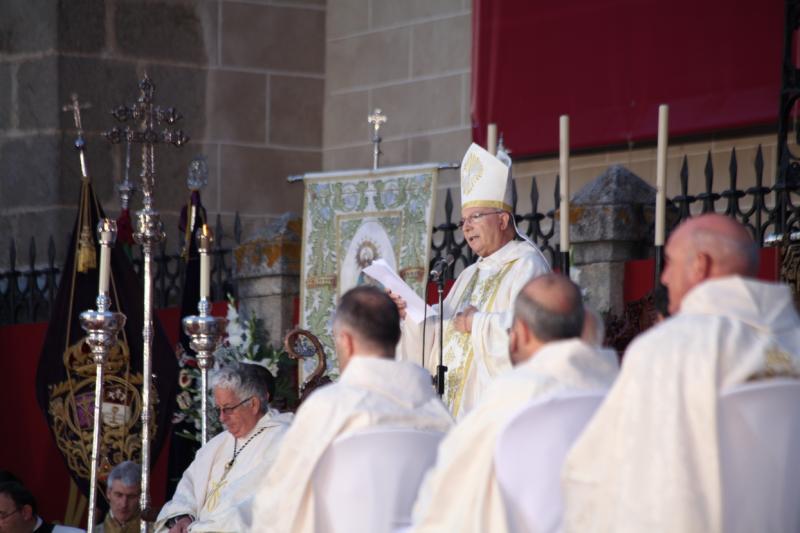 Acto de Coronación de la Virgen de la Soledad en Badajoz