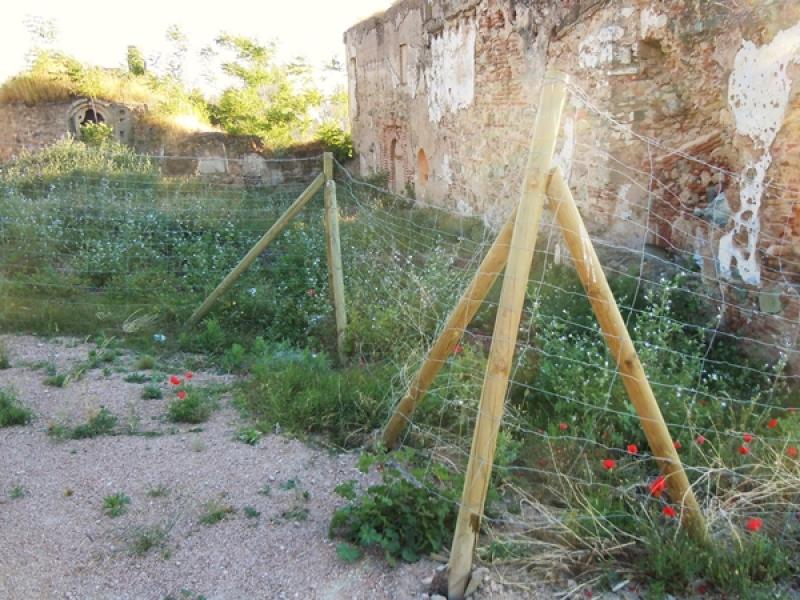 Numerosos actos vandálicos en la parte restaurada de la Alcazaba de Badajoz