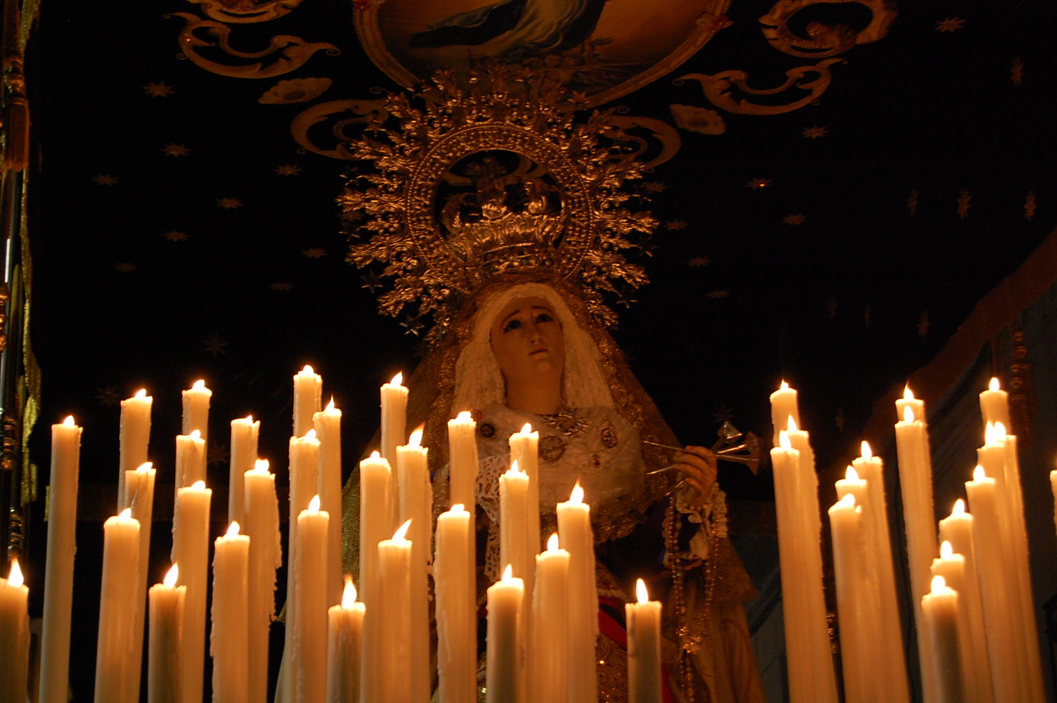 Fotografías del Lunes Santo 2014 en Badajoz