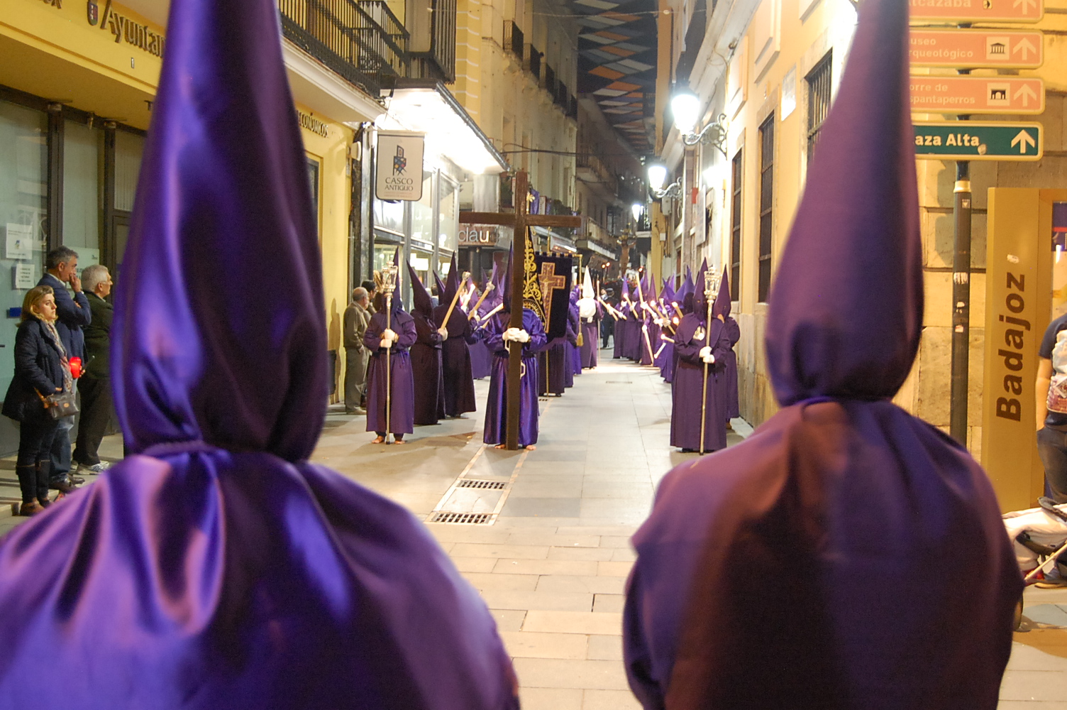 Fotografías del Martes Santo 2014 en Badajoz