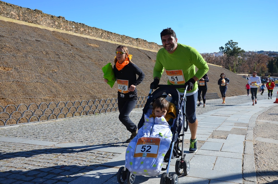 Cerca de 200 corredores participan en la carrera solidaria “Ningún Niñ@ sin juguete”    Parte 2