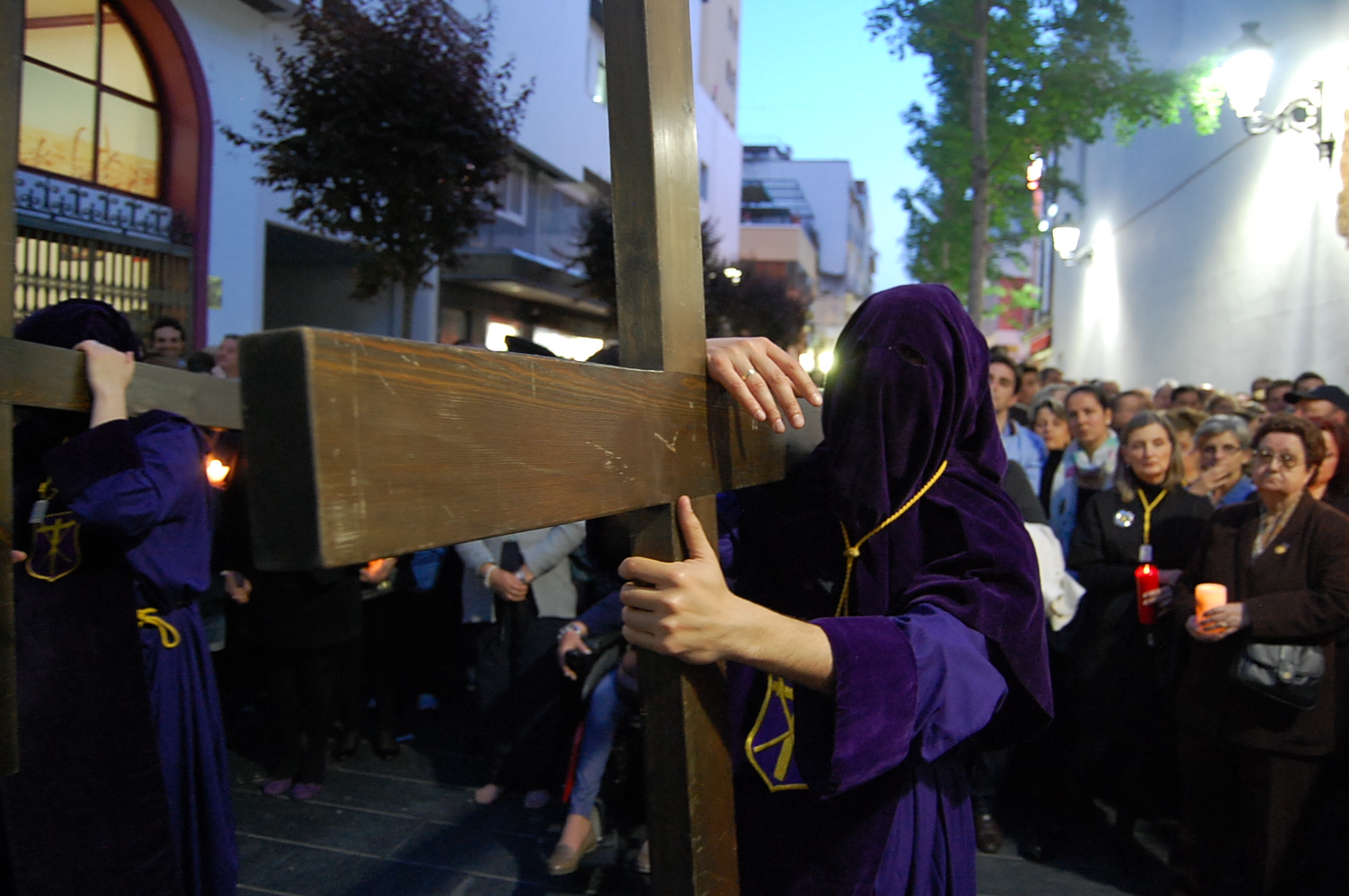 Fotografías del Martes Santo 2014 en Badajoz