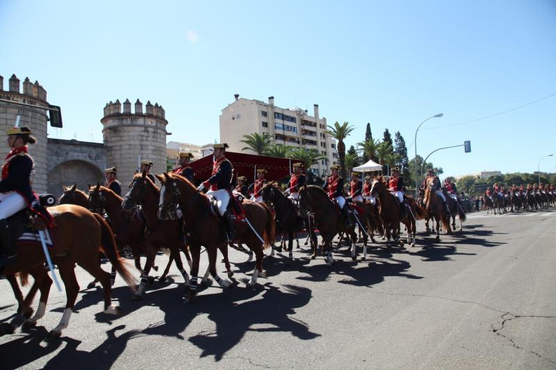 Imágenes del desfile en Badajoz con motivo del Día de la Guardia Civil Imágenes del desfile en Badajoz con motivo del Día de la Guardia Civil