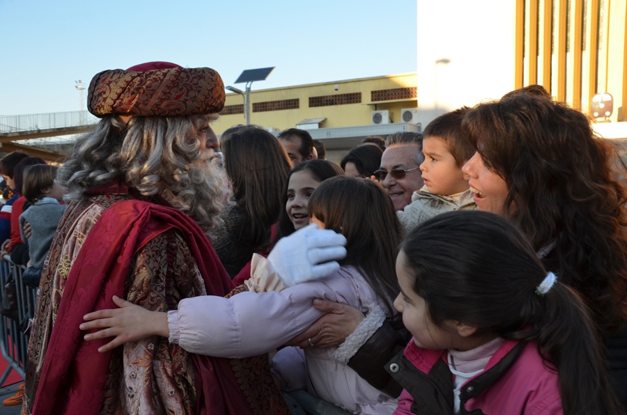 Miles de niños disfrutan de la llegada de los Reyes Magos de Oriente a Badajoz Parte I