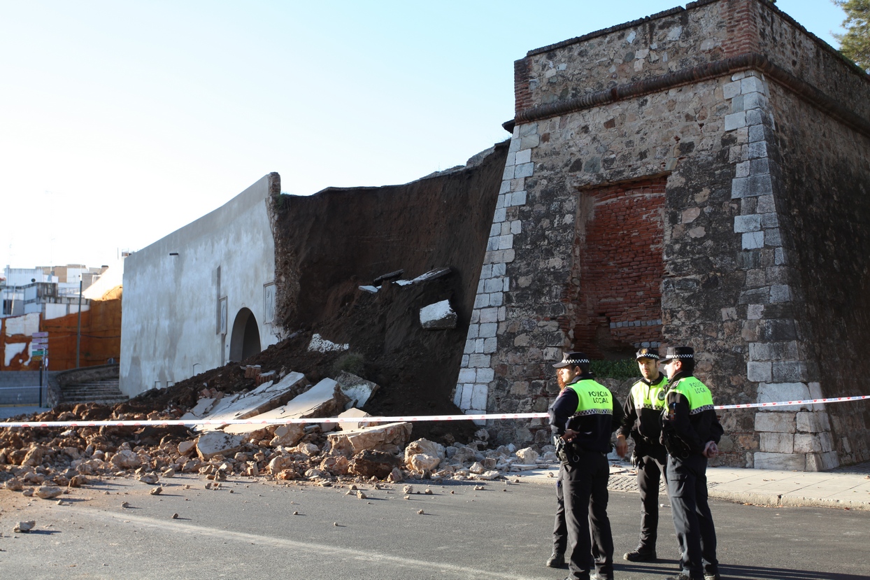 Derrumbe de Puerta Trinidad en Badajoz