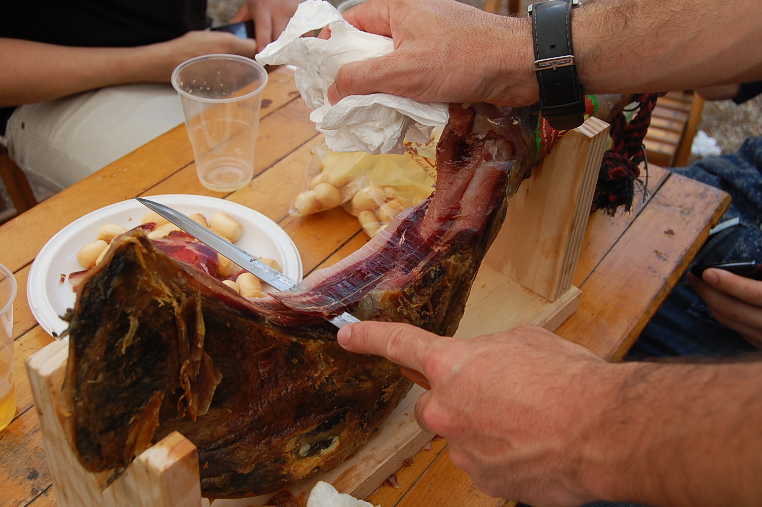 Ambiente en el Salón del Jamón de Jerez de los Caballeros