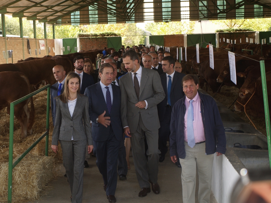 Los Reyes de España inauguran la Feria Internacional Ganadera de Zafra