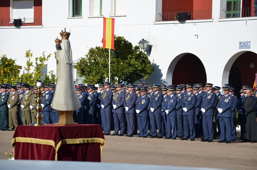 La Base Aérea de Talavera la Real celebra el día de su patrona, la Virgen de Loreto/ PARTE 1