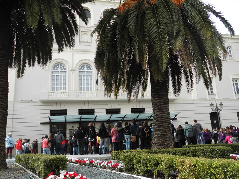 Las comparsas dejan solo al Ayuntamiento en el sorteo del Gran Desfile