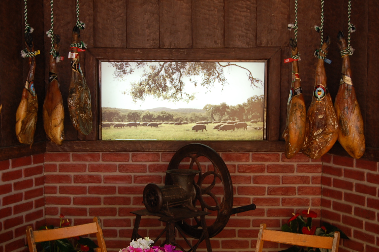 Ambiente en el Salón del Jamón de Jerez de los Caballeros