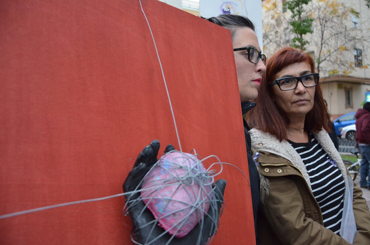 Imágenes de la manifestación contra la violencia de género en Badajoz