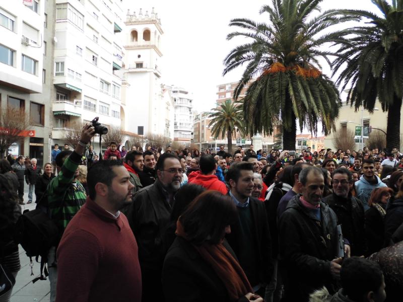 Las comparsas dejan solo al Ayuntamiento en el sorteo del Gran Desfile