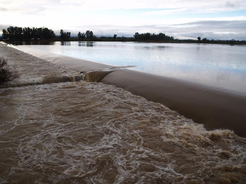 Aumenta el caudal de varios afluentes y del Río Guadiana