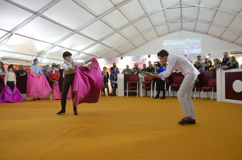 Exhibición de Toreo de Salón en la feria del Toro de Olivenza