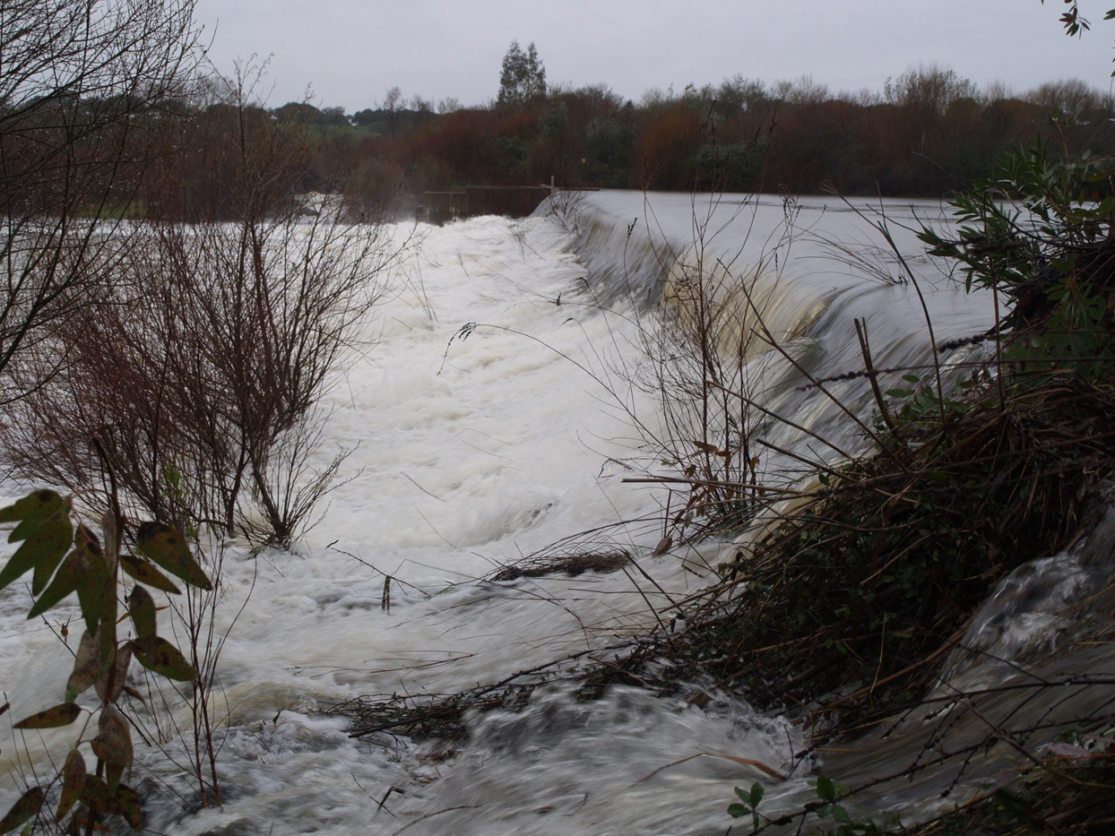 Aumenta el caudal de varios afluentes y del Río Guadiana