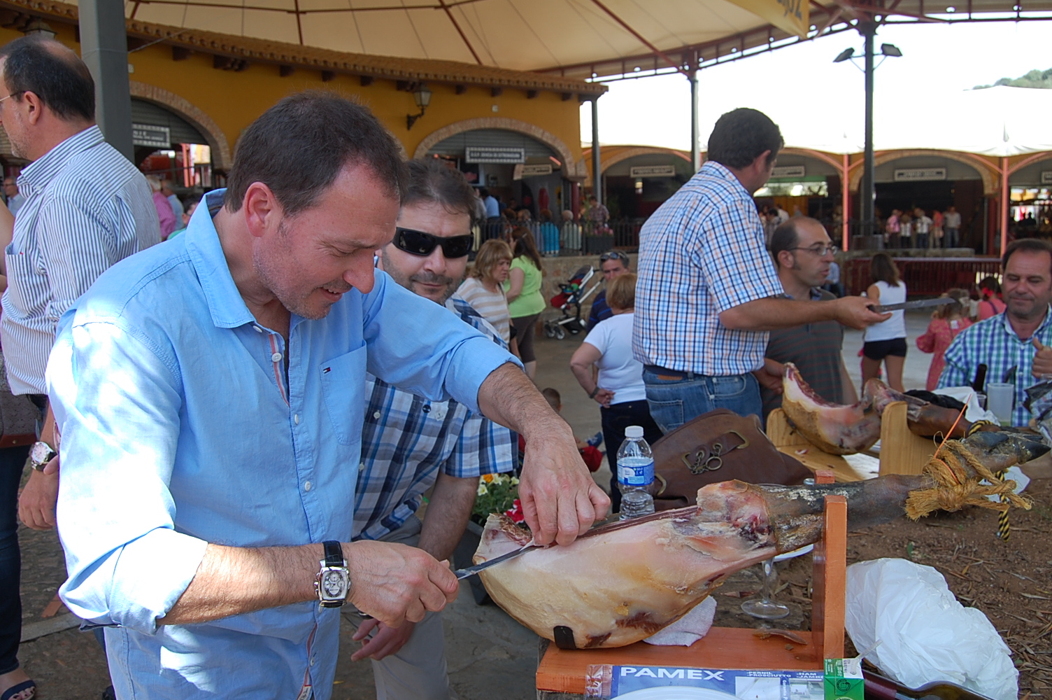 Ambiente en el Salón del Jamón de Jerez de los Caballeros