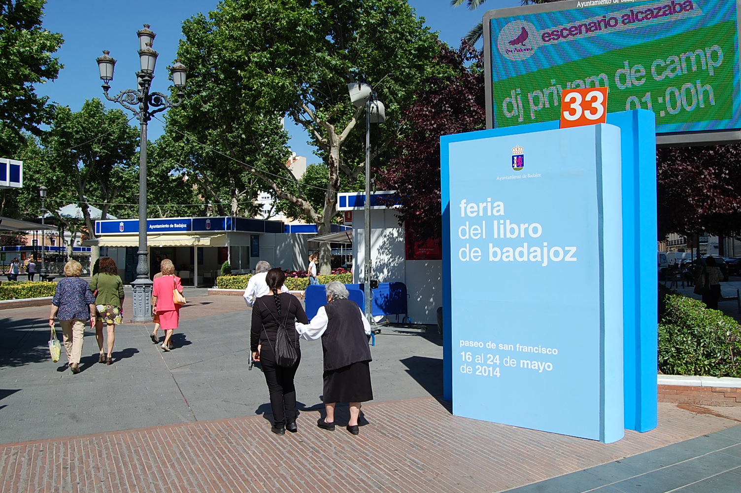 Reportaje fotográfico en el ecuador de la Feria del Libro 2014