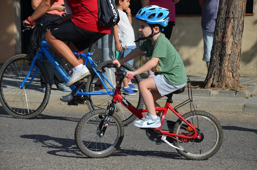 El Día de la Bicicleta reúne a muchas familias en Badajoz / Parte 2