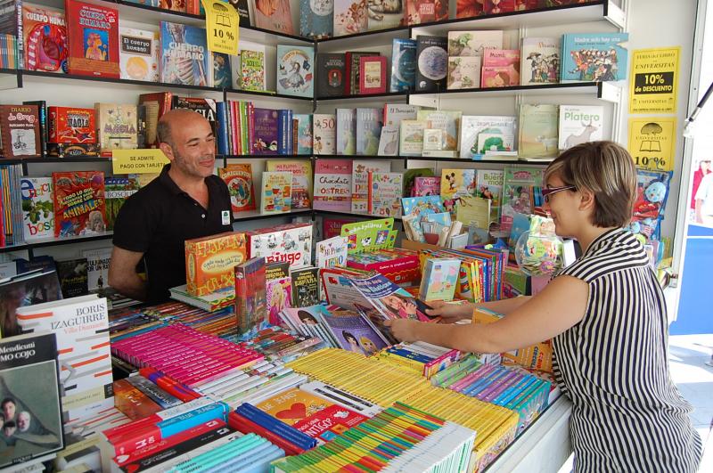 Reportaje fotográfico en el ecuador de la Feria del Libro 2014