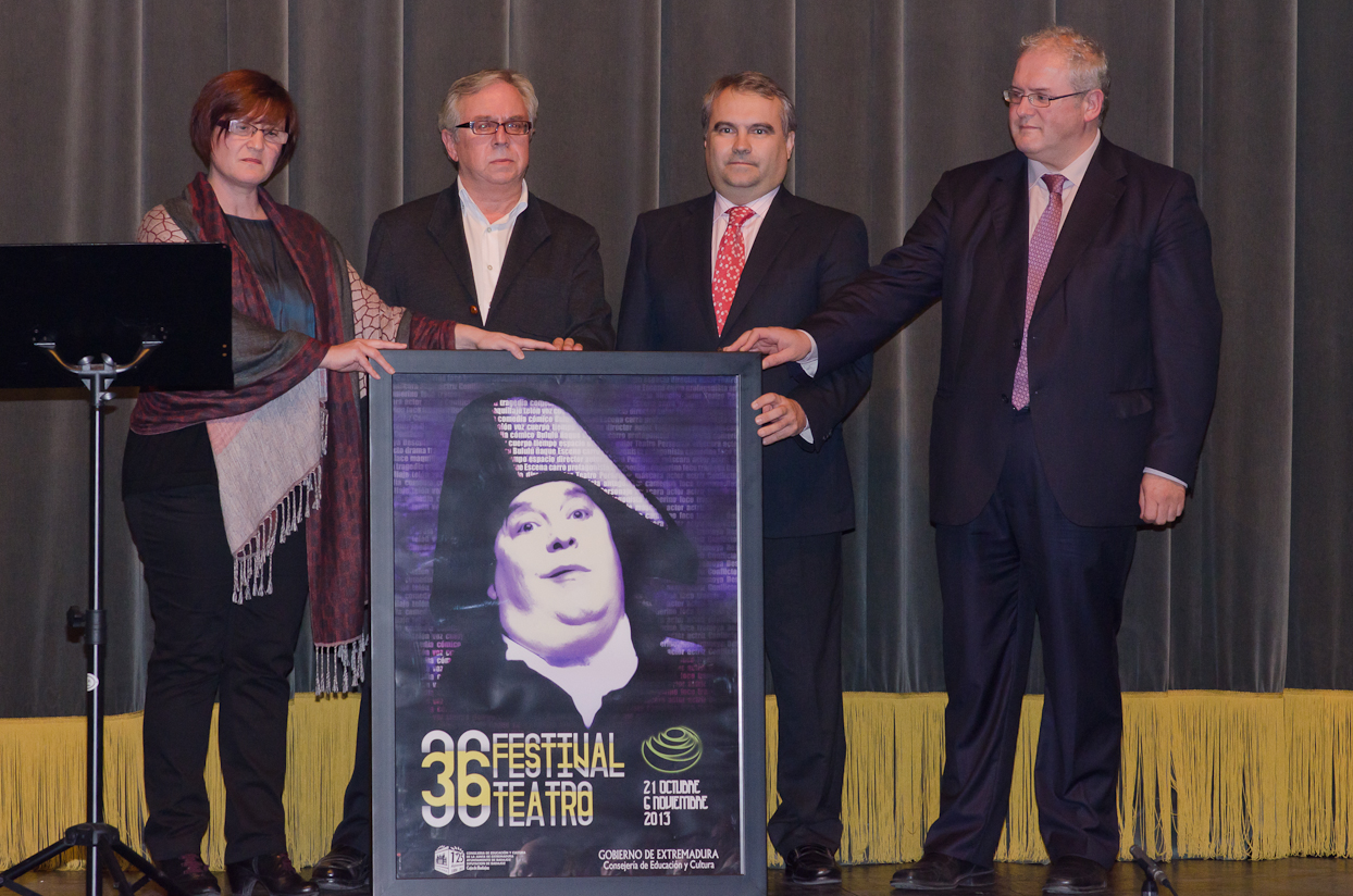 Homenaje al fallecido actor extremeño Javier Leoni en el Festival de Teatro de Badajoz