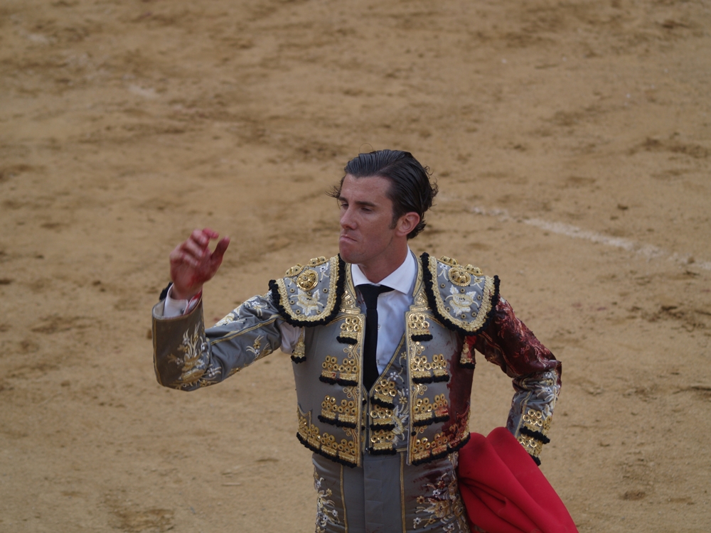 Imágenes de la primera corrida de la Feria de San Juan 2014