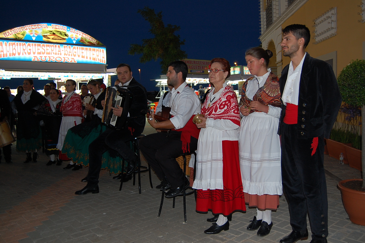 Imágenes del primer día de Feria de San Juan 2014