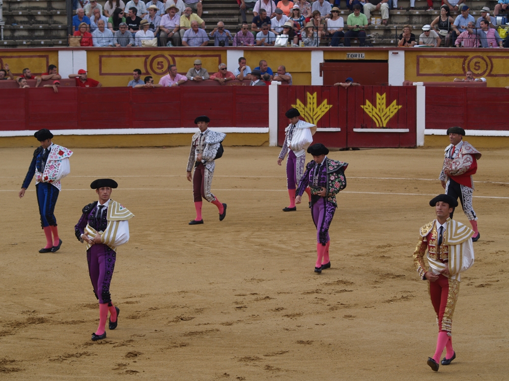 Imágenes de la primera corrida de la Feria de San Juan 2014