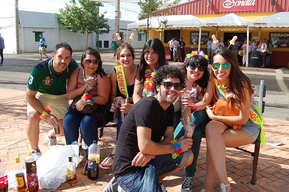 Imágenes del ambiente de día en la Feria de San Juan 2014