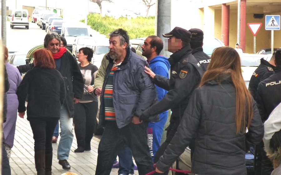 Imágenes de un nuevo desahucio en Badajoz