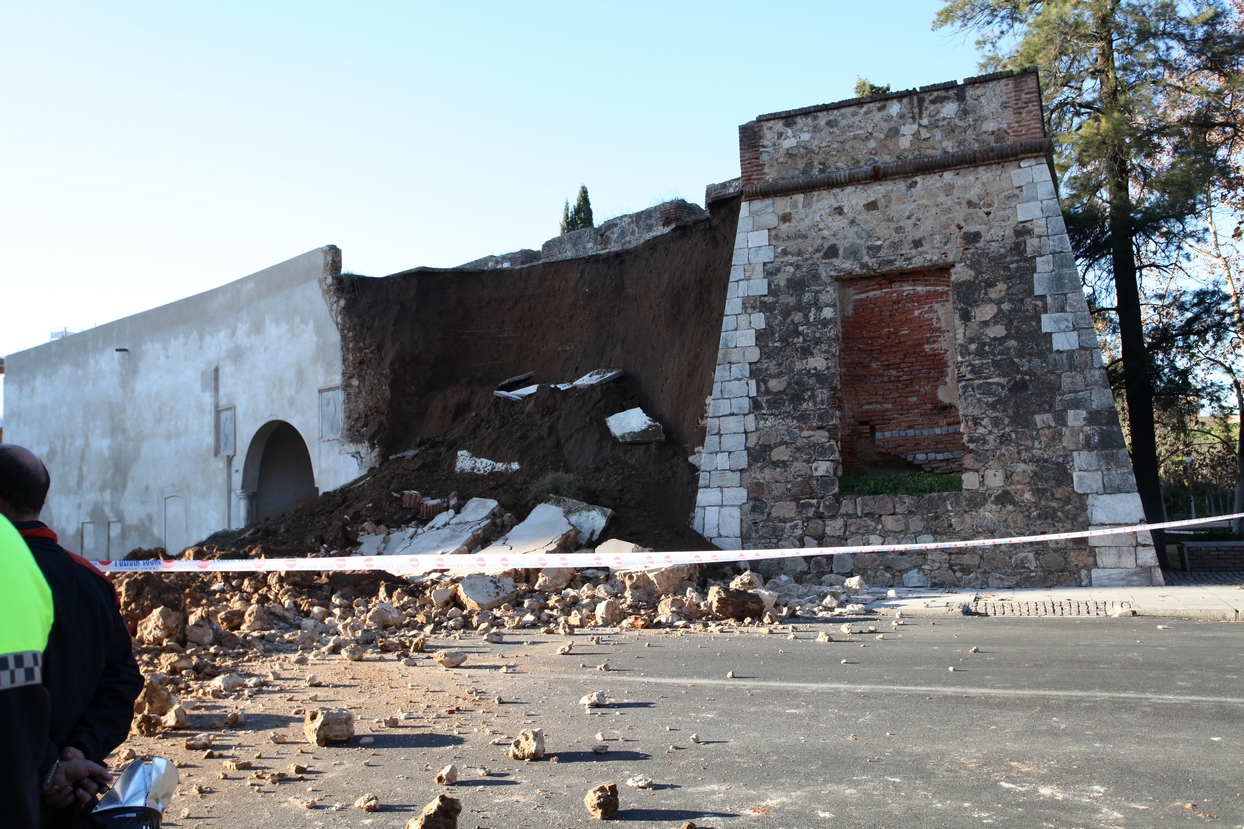 Derrumbe de Puerta Trinidad en Badajoz