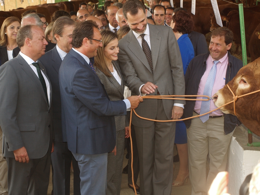 Los Reyes de España inauguran la Feria Internacional Ganadera de Zafra