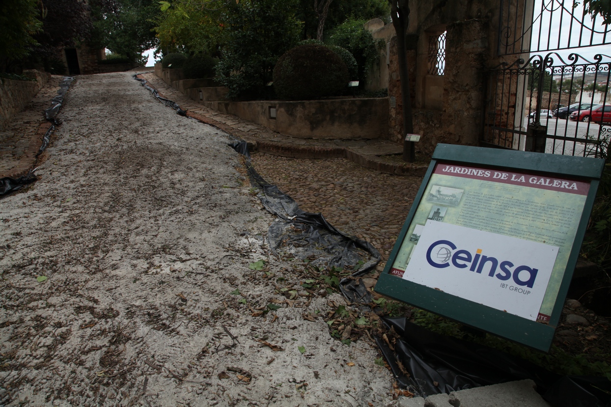 Comienzan los movimientos de tierra para el nuevo parking de El Campillo