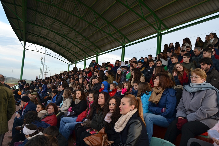 Imágenes del torneo benéfico de fútbol de Valverde de Leganés - Parte II