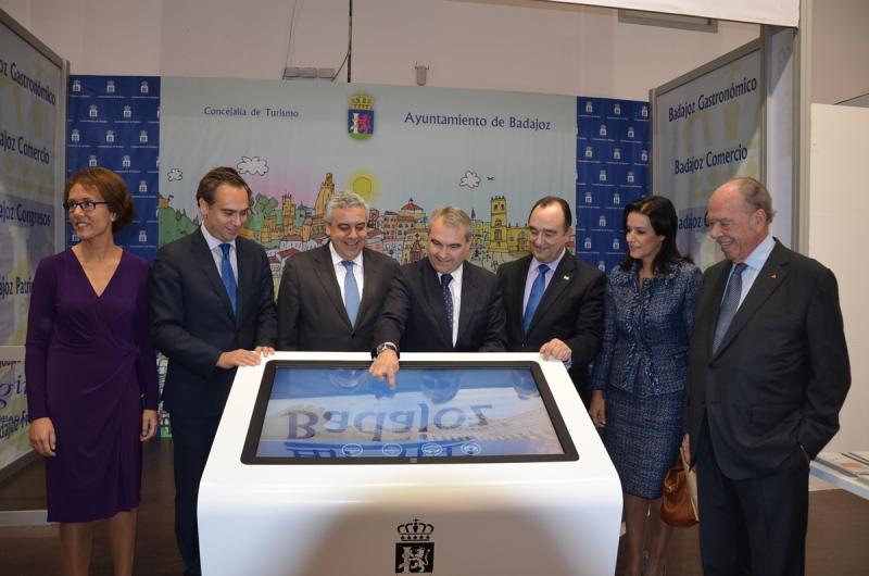 Instantáneas de la inauguración de Fehispor 2014 en Badajoz