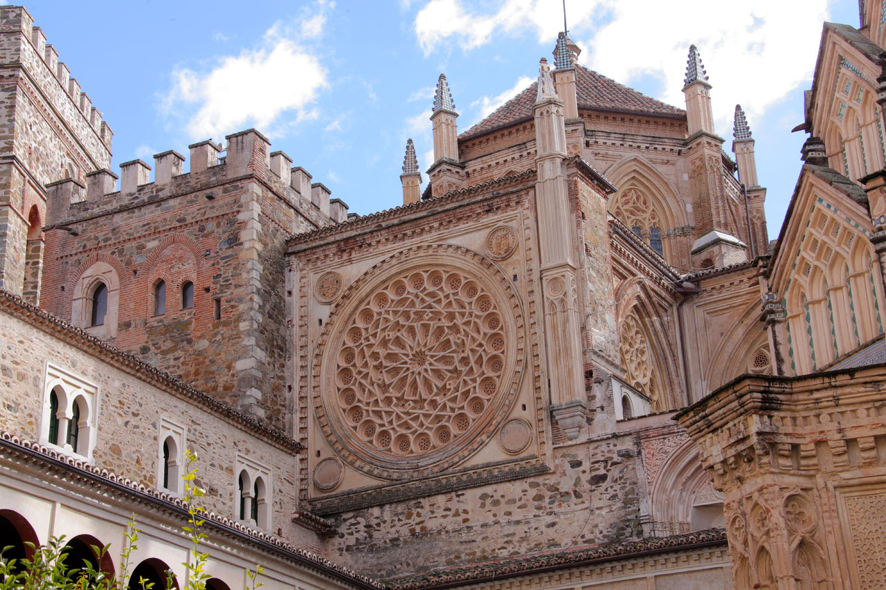 Descubre la Ruta de Isabel La Católica en Extremadura 