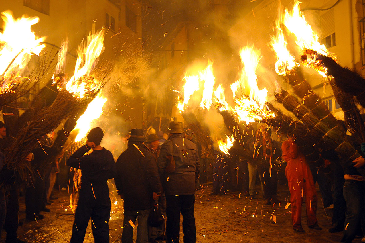 Jarandilla de la Vera acoge la fiesta de Los Escobazos