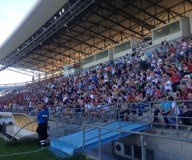 Imágenes del ascenso del CD.Badajoz a Tercera División